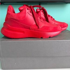 ALEXANDER MCQUEEN WOMEN'S OVERSIZED RUNNER LEATHER/SUEDE SNEAKER Sz 38 Lust Red